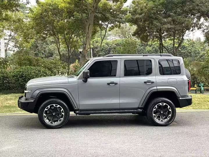 Фото 3 - Tank 300 Hybrid