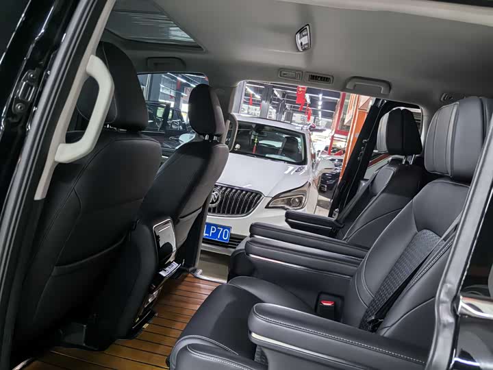 Фото 8 - GAC Trumpchi M8