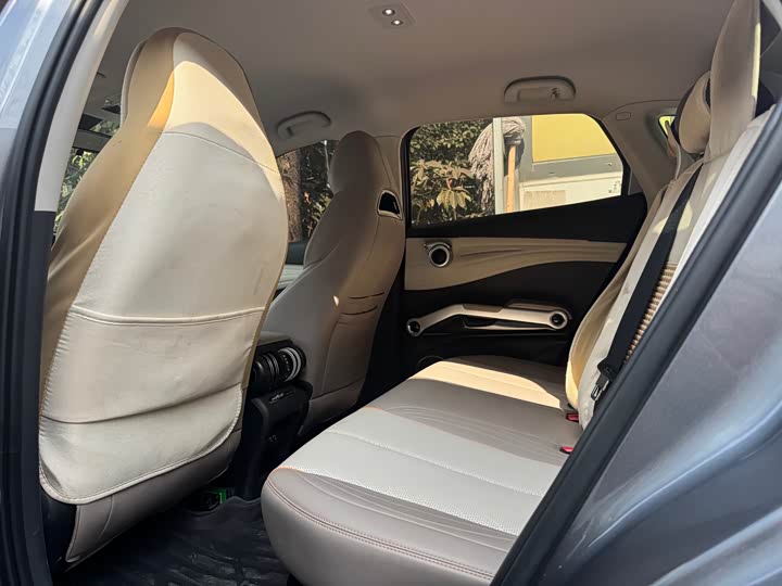 Фото 7 - BYD Yuan Plus