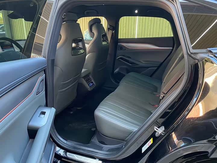 Фото 4 - BYD Song L