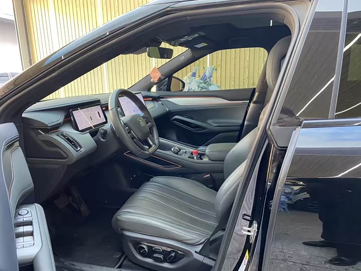 Фото 5 - BYD Song L