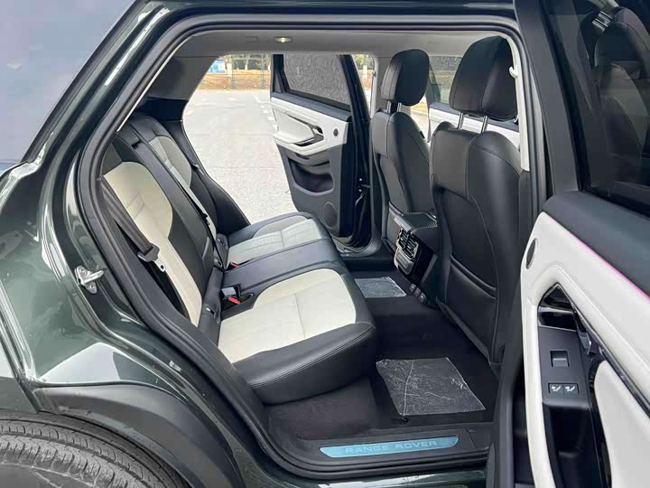 Фото 9 - Land Rover Range Rover Evoque L