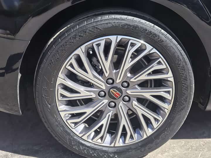 Фото 8 - Hongqi H5