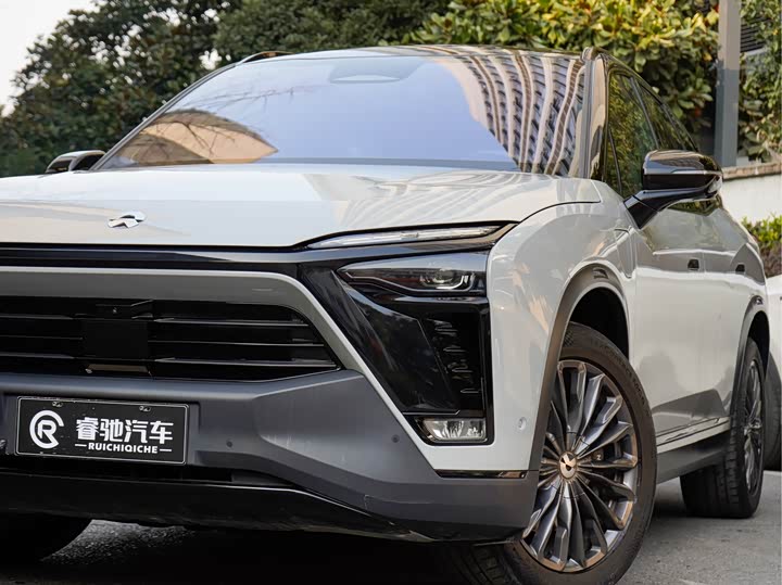 Фото 9 - Nio ES8