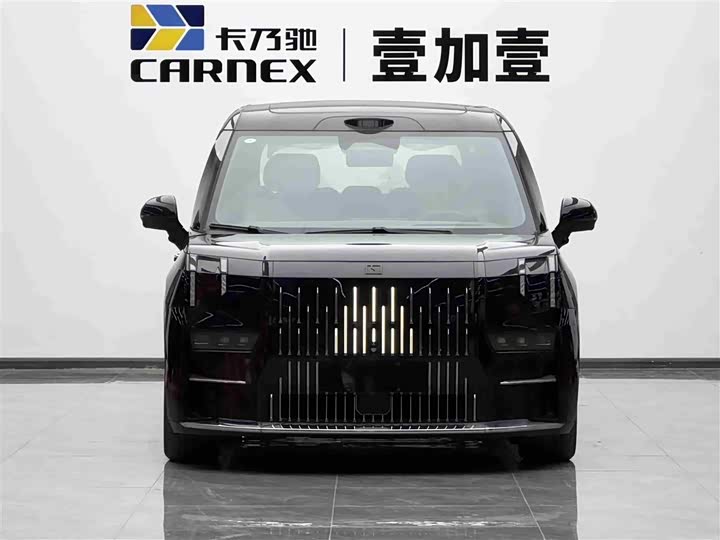 Фото 2 - Zeekr 009