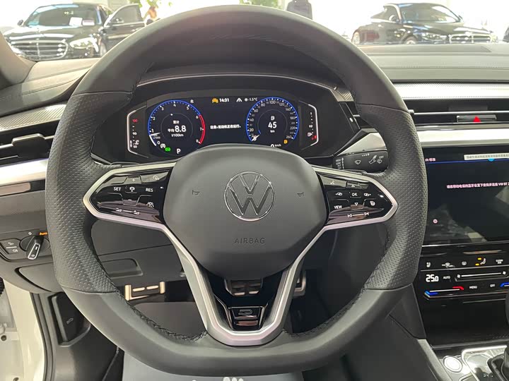 Фото 9 - Volkswagen CC