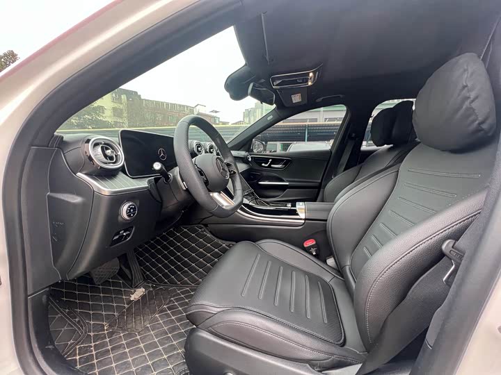 Фото 9 - Mercedes-Benz C-Class