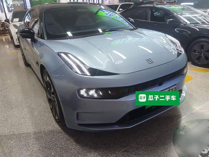 Фото 4 - Zeekr 001