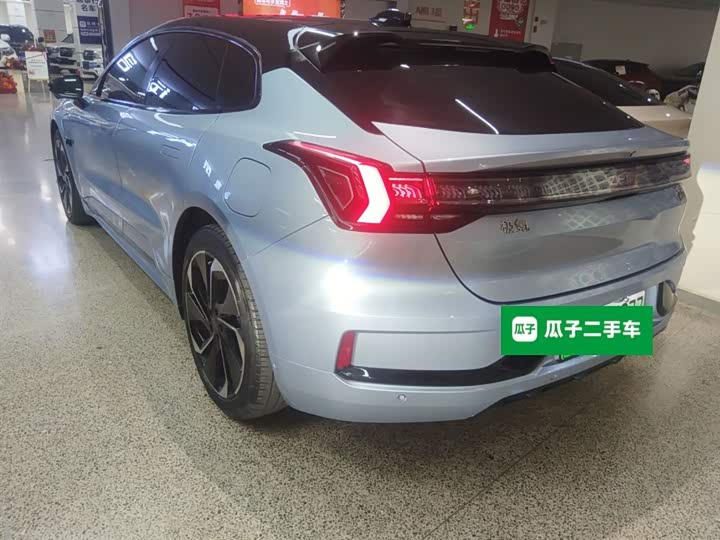 Фото 5 - Zeekr 001