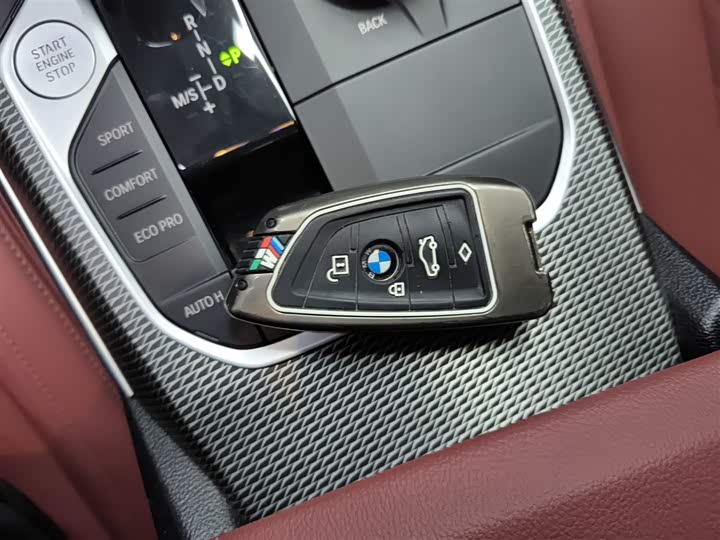 Фото 9 - BMW 3 Series