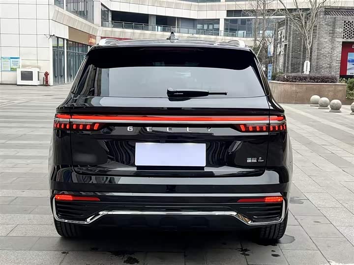 Фото 6 - Geely Monjaro