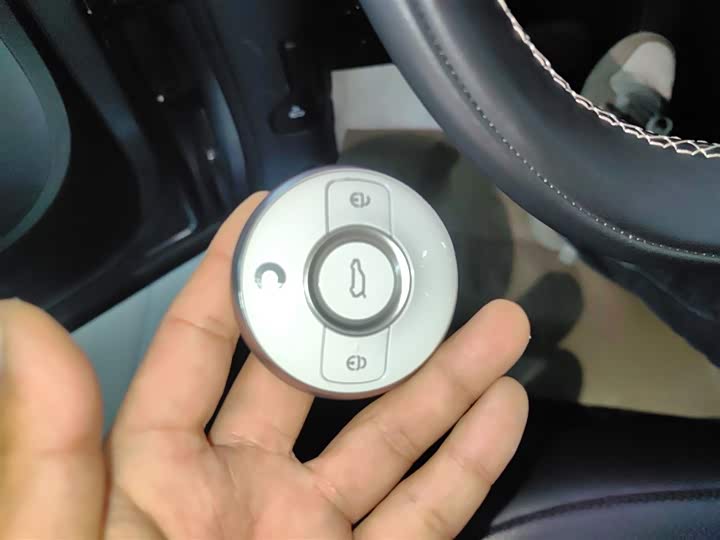 Фото 9 - Smart #1