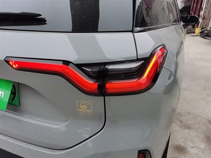 Фото 8 - Nio ES6