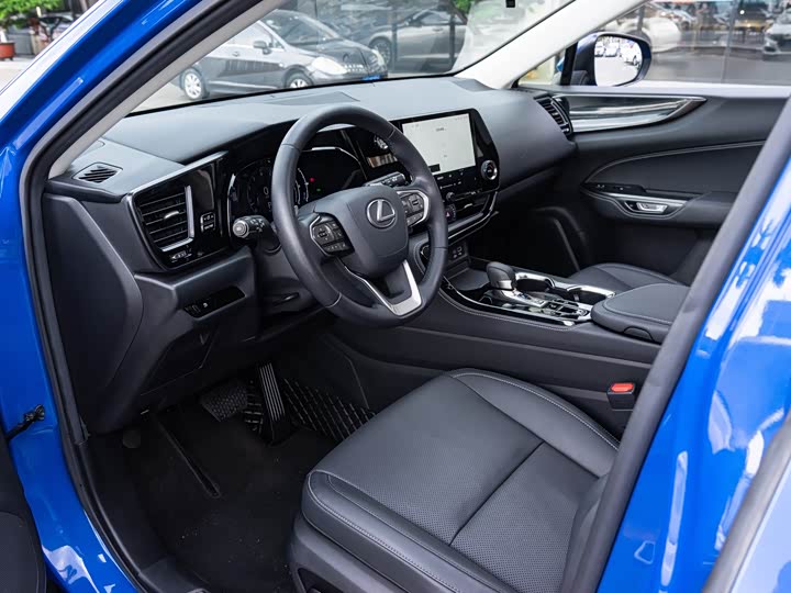 Фото 9 - Lexus NX