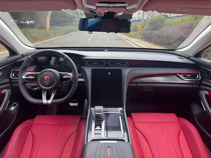 Фото 6 - Hongqi H6