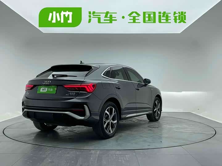 Фото 6 - Audi Q3 Sportback