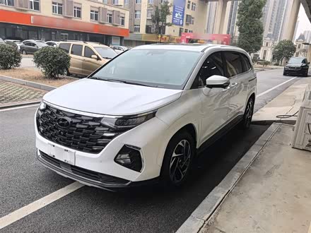 Фото 1 - Hyundai Custo