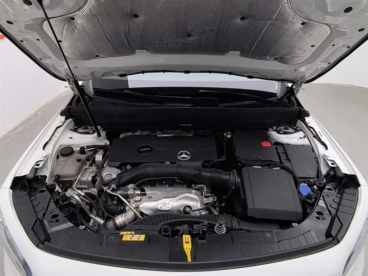 Фото 6 - Mercedes-Benz GLB-Class