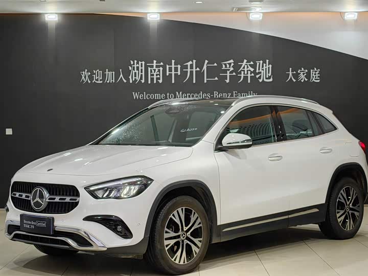 Фото 1 - Mercedes-Benz GLA-Class