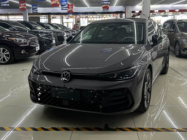 Фото 1 - Volkswagen Passat