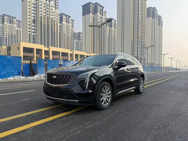 Фото 1 - Cadillac XT4