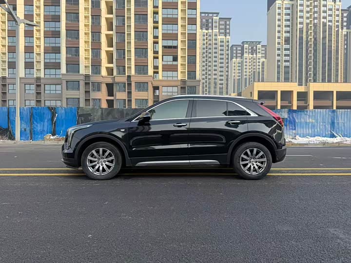 Фото 4 - Cadillac XT4