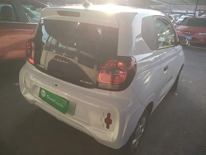 Фото 7 - Roewe Clever