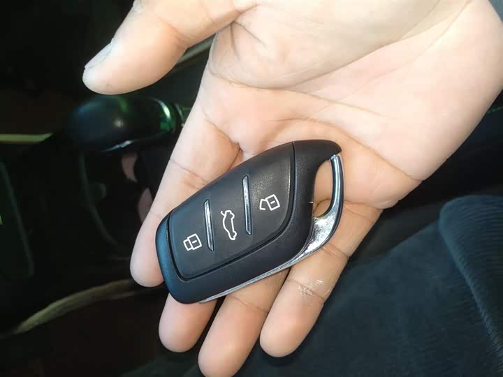 Фото 9 - Roewe Clever