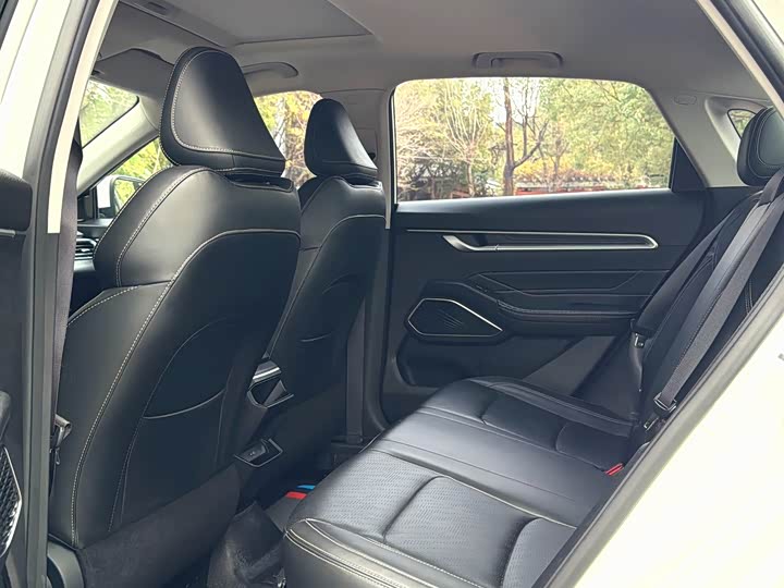 Фото 5 - Geely Emgrand