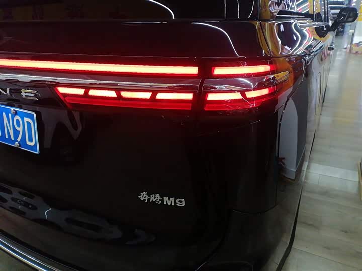 Фото 8 - Bestune M9