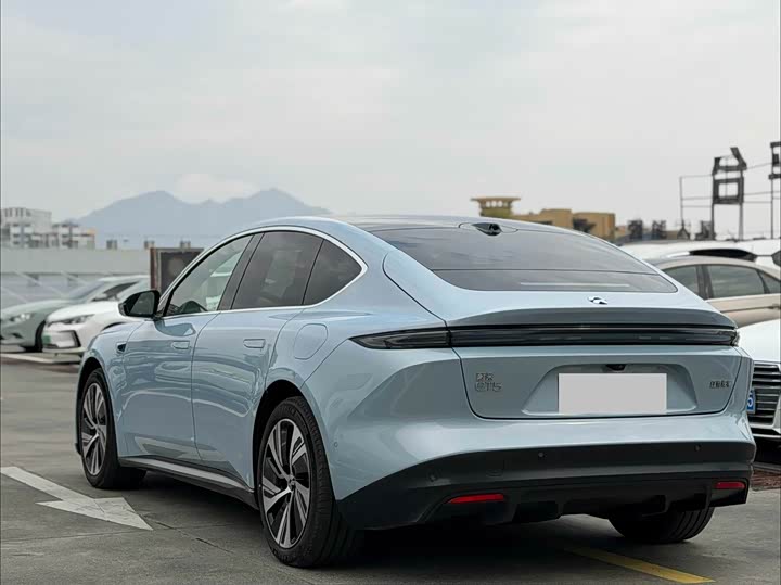 Фото 9 - Nio ET5