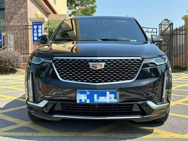 Фото 2 - Cadillac XT6
