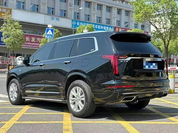 Фото 4 - Cadillac XT6