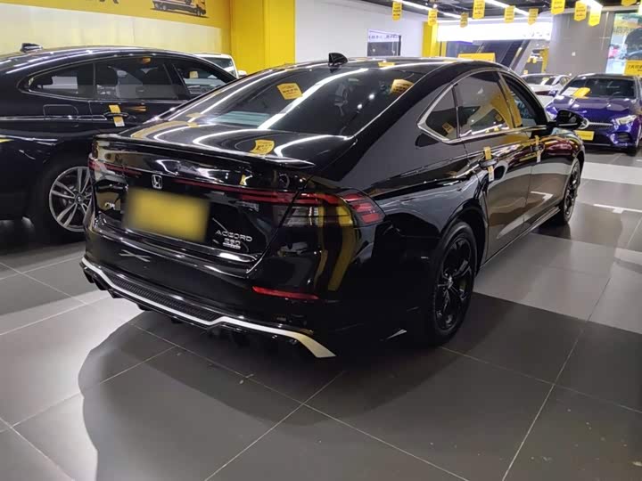 Фото 7 - Honda Accord