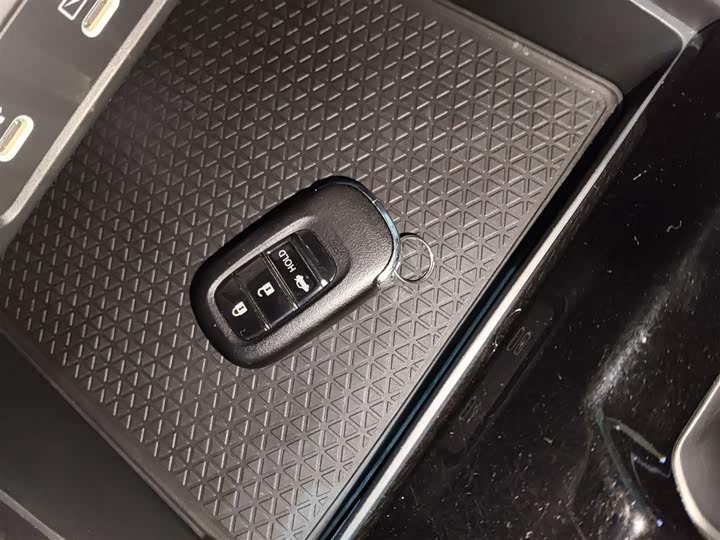 Фото 9 - Honda Accord