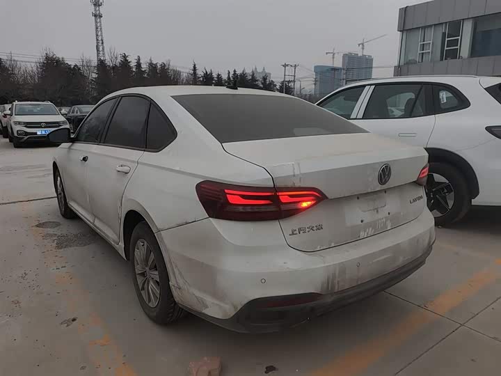 Фото 5 - Volkswagen Lavida