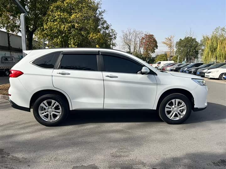 Фото 3 - Haval M6