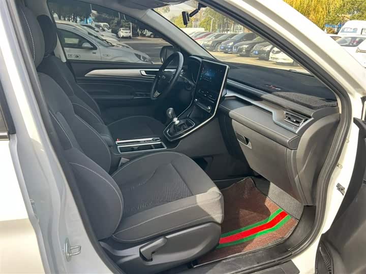 Фото 8 - Haval M6