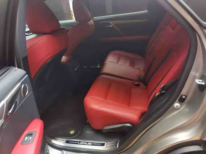 Фото 5 - Lexus RX