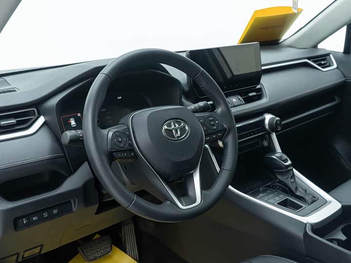 Фото 5 - Toyota Wildlander