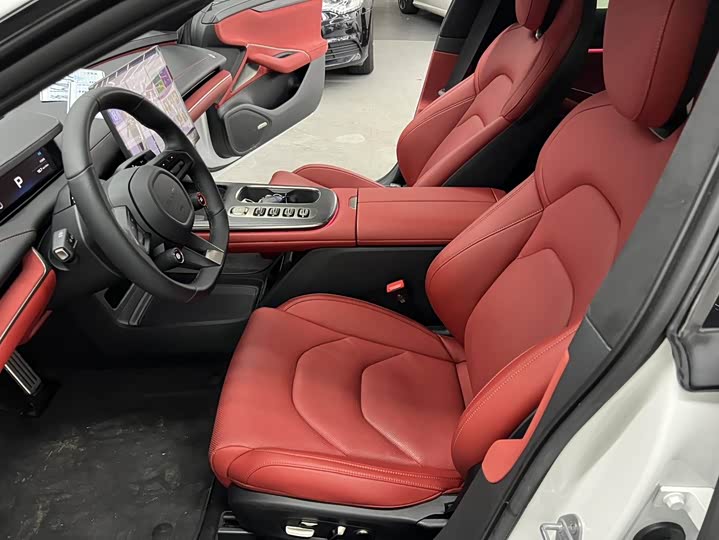 Фото 4 - Xiaomi SU7