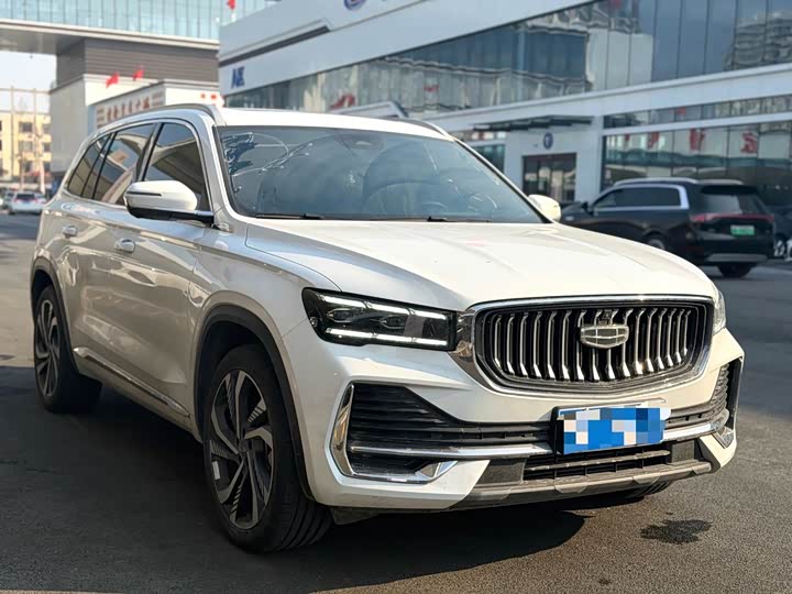 Фото 3 - Geely Monjaro