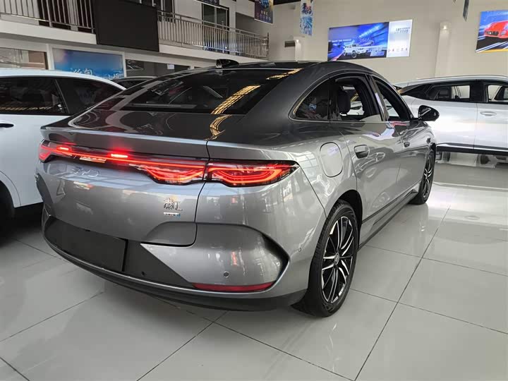 Фото 7 - BYD Qin L