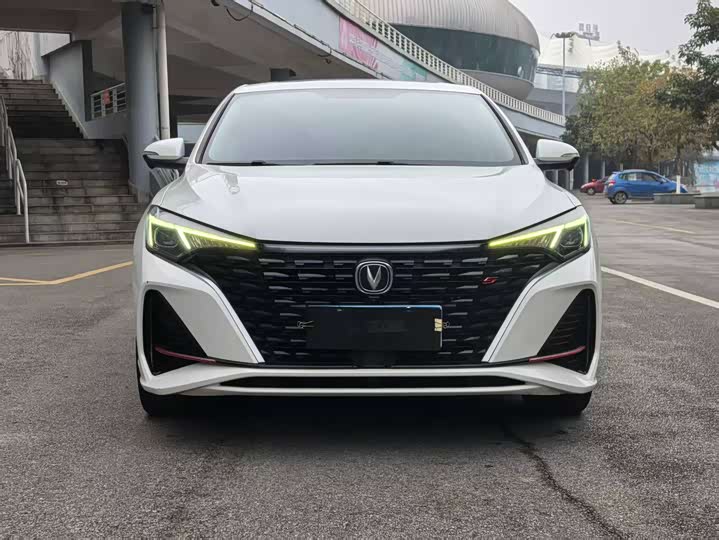Фото 2 - Changan Eado Plus