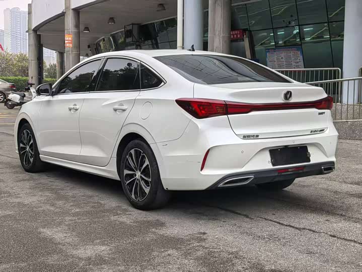 Фото 6 - Changan Eado Plus