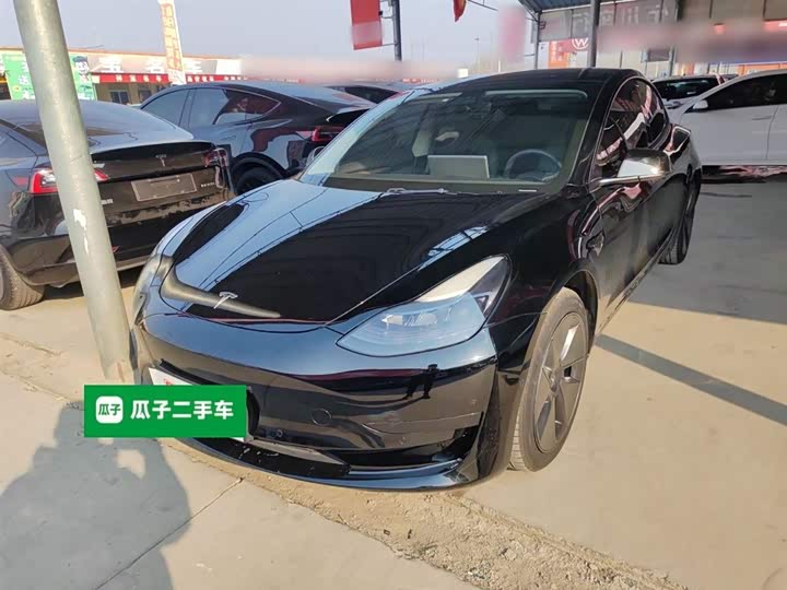 Фото 2 - Tesla Model 3