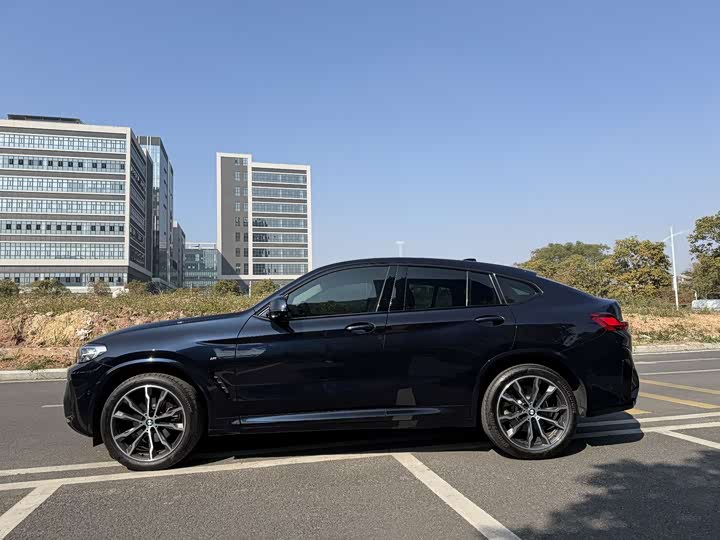 Фото 8 - BMW X4