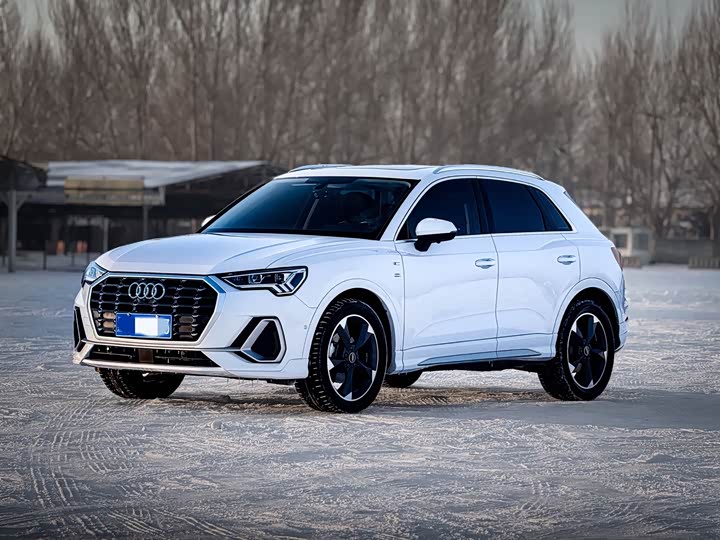 Фото 1 - Audi Q3