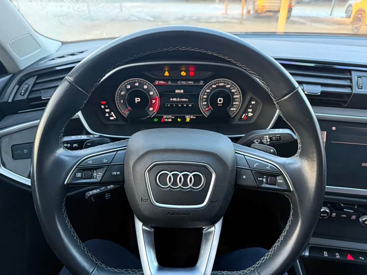 Фото 9 - Audi Q3