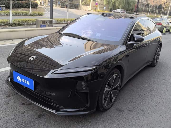 Фото 1 - Nio ET5T